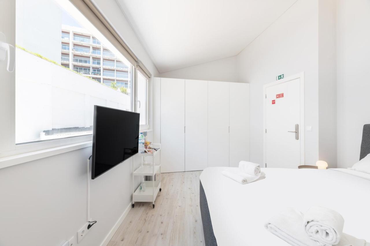 Olala Lisbon Oriente Suites C Exterior photo